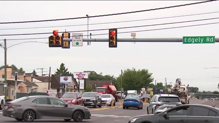 Red light cameras go up at two intersections on Bristol Pike