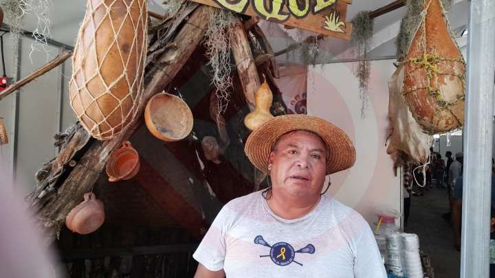El pulque, en peligro de extinción por falta de mano de obra: Promotor