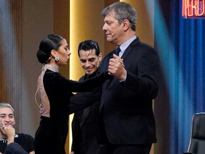 Mario Pergolini hizo un programa de tango desde el Obelisco y "aprendió" a bailarlo