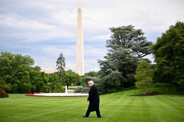 Trump threatens federal control over D.C.
