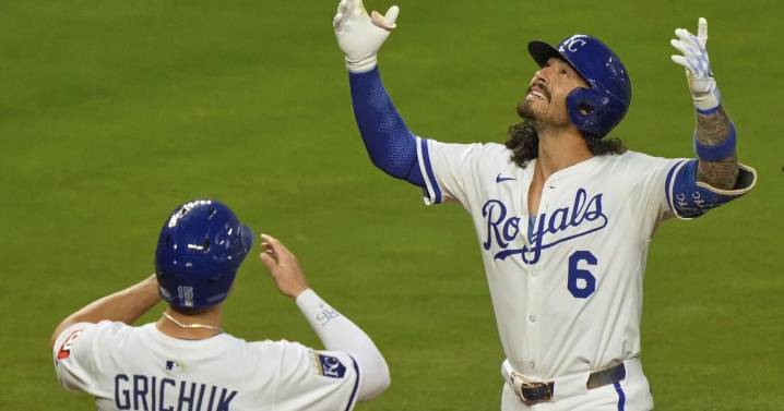 Pasquantino doubles, homers, drives in 5, leading the Royals past the Nationals 8