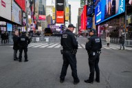 Times Square shooting leaves 3 injured; suspect in custody