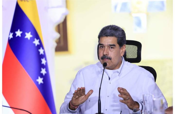 Maduro llama a la unión de los venezolanos para defender la soberanía nacional