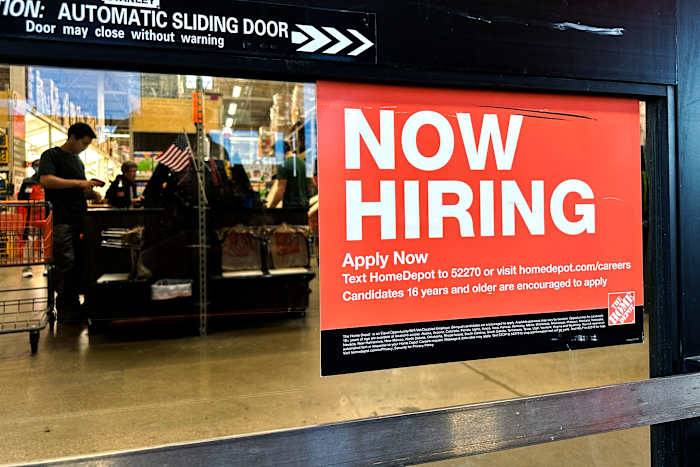 US applications for jobless benefits fell last week and remain in historically healthy range