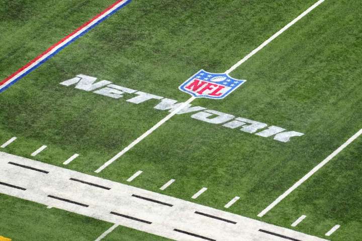 Deadspin | ESPN finalizes acquisition of NFL Network, RedZone for 10% equity