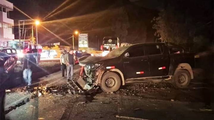 Tres adolescentes fallecidos y seis heridos dejó choque de dos vehículos en Oropesa