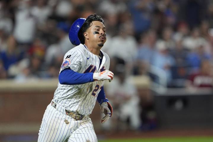 Deadspin | Mark Vientos, Luis Torrens lead Mets to rout of Phillies