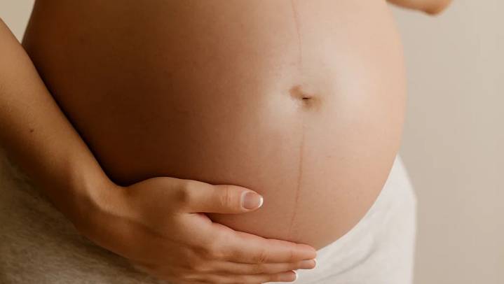 Detectan retrasos del desarrollo cerebral en niños infectados por la covid en el embarazo