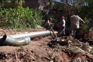 Renovación de cañerías en calle Gobernador Crespo provoca cortes de agua en la zona