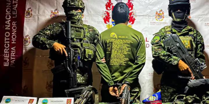 Ejército impidió la instalación de retén ilegal de las disidencias de las Farc en Cauca: tres insurgentes murieron