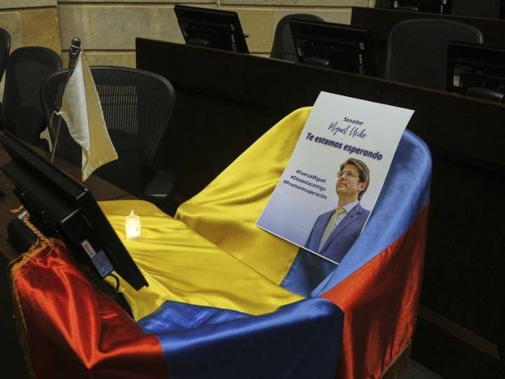 Colombian presidential hopeful dies two months after being shot