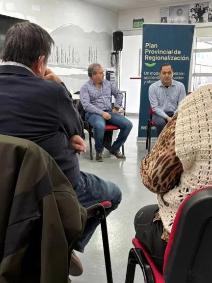 Comisiones vecinales debatieron la regionalización junto a la Defensoría del Pueblo