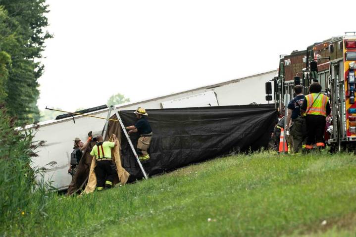 Victims killed in upstate NY tour bus crash identified