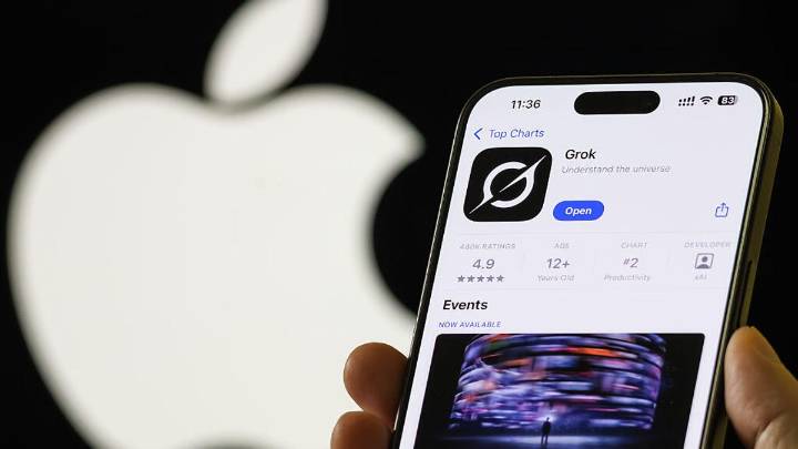 Elon Musk Threatens to Sue Apple for Favoring ChatGPT Over Grok in the App Store