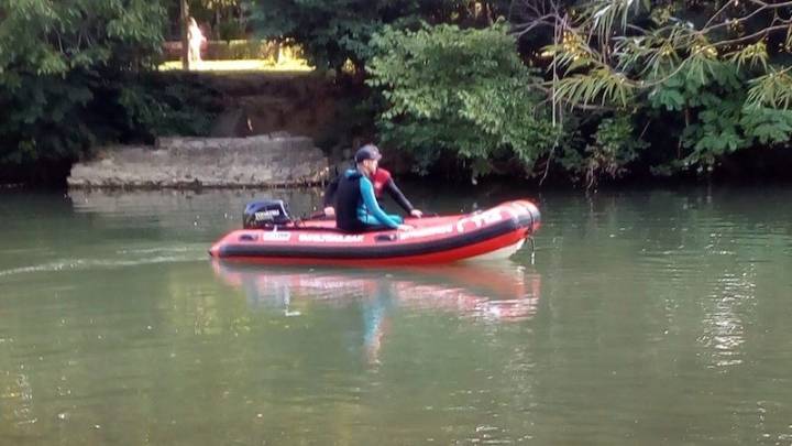 Hallan el cadáver de un hombre que había desaparecido flotando en un río