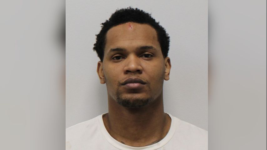 Baton Rouge man arrested after using child as shield from police