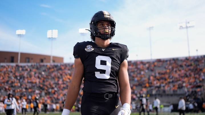 Cellar dwellers no more, Vanderbilt talking and targeting national title yes in football