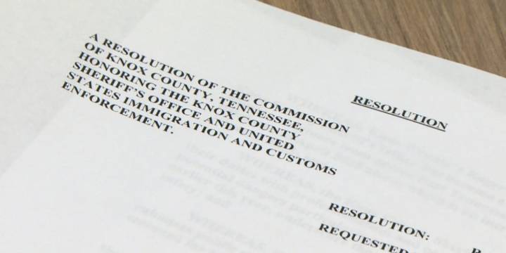 Knox County Commission passes resolution urging ‘continued collaboration’ with ICE