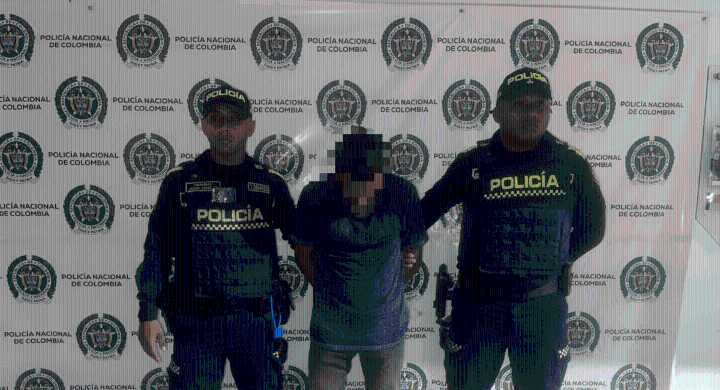 Capturado en Ciénaga hombre señalado de hurto y porte ilegal de armas Fue dejado a disposición de las autoridades competentes para continuar con el proceso de judicialización.
