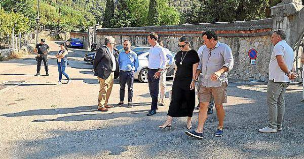 Cálido adiós a Joan Albertí con la asistencia de muchos amigos y altos cargos del PP