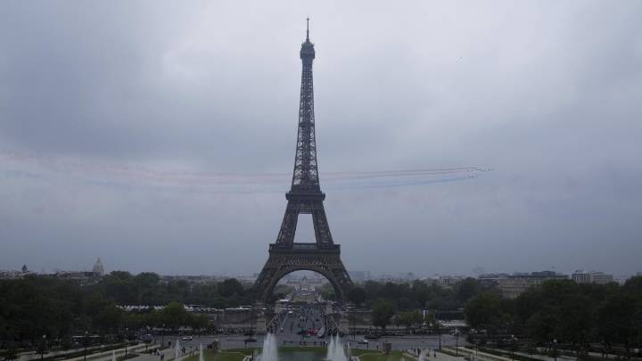 Imputados dos menores por planear ataques terroristas contra la Torre Eiffel y sinagogas