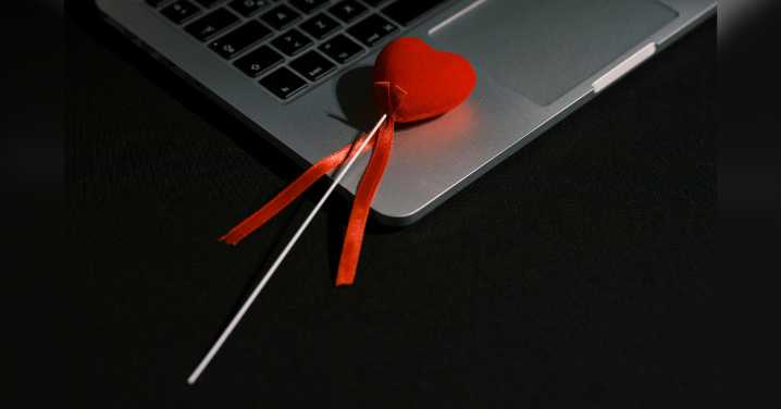 Who Should You Avoid on Dating Sites?