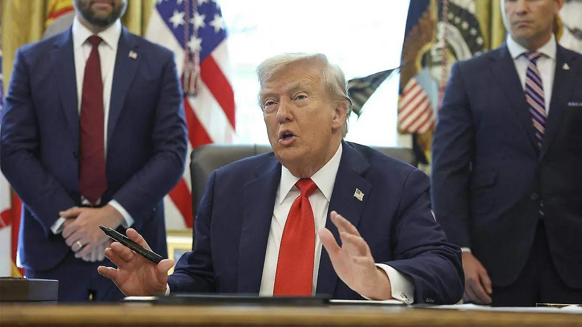 Trump amenaza a China con nuevos aranceles si no exporta sus imanes de tierras raras