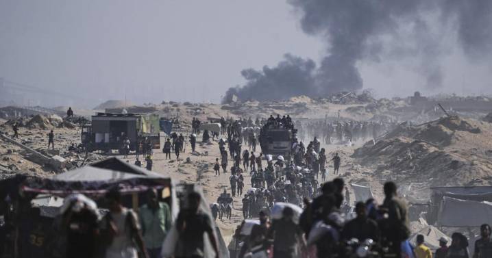 Israeli forces kill 4 more aid seekers as northern Gaza braces for looming offensive