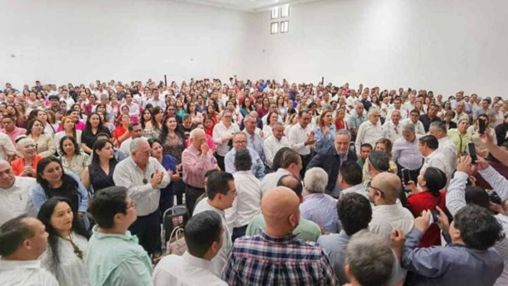 El diputado federal, Alfonso Ramírez Cuéllar rindió su Primer Informe de Actividades