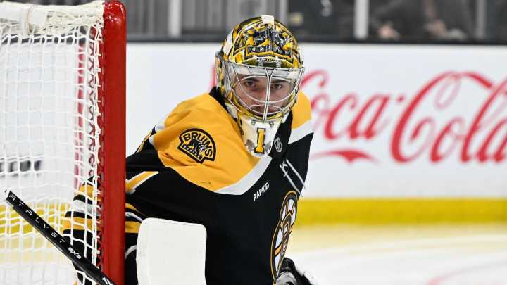 Jeremy Swayman Opens Up On Bruins’ Difficult Year