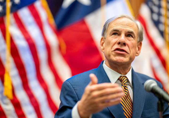 Fact-checking the redistricting claims from the governors of Texas and New York
