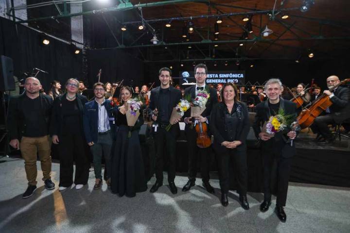 La Orquesta Sinfónica de Pico hizo vibrar a la ciudad con “Siempre Piazzolla”