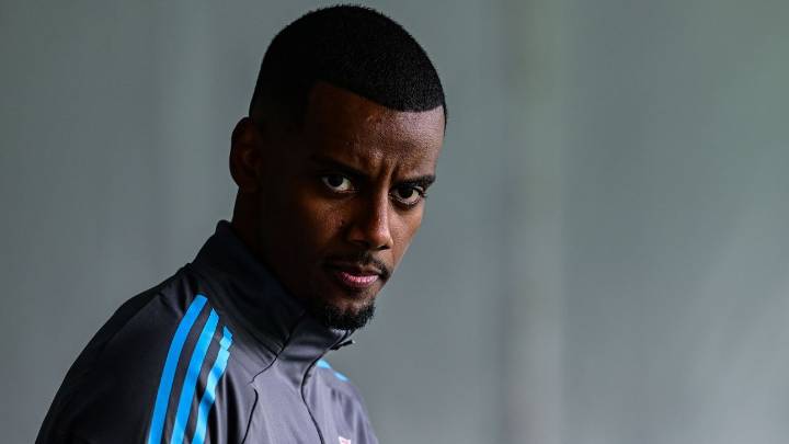Isak excluded at Newcastle, told to train alone