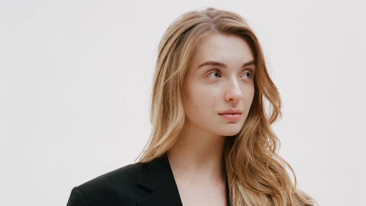 Two Vogue Editors Put the New Dyson Airwrap Coanda 2x to the Test