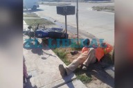 Fuerte choque en zona sur: un trabajador fue embestido por una combi y sufrió heridas
