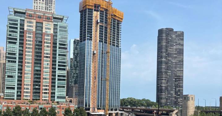 Bye-bye big hole: Chicago Spire site finally fills the void