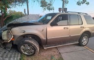 Acelera camioneta y provoca accidente en Acuña