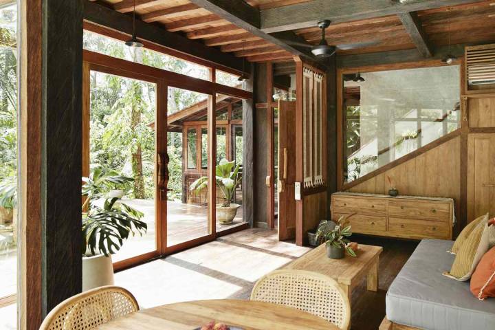 4 Smart Ways to Cut Down on Indoor Humidity