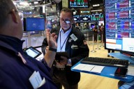 Trading Day: Pivoting on Powell’s pivot