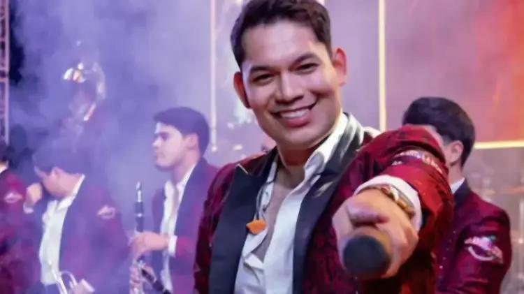 Jan Mauleón deja La Arrolladora Banda El Limón y anuncia nuevos proyectos