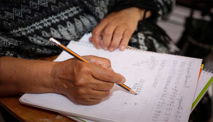 4 millones de mexicanos no saben leer ni escribir