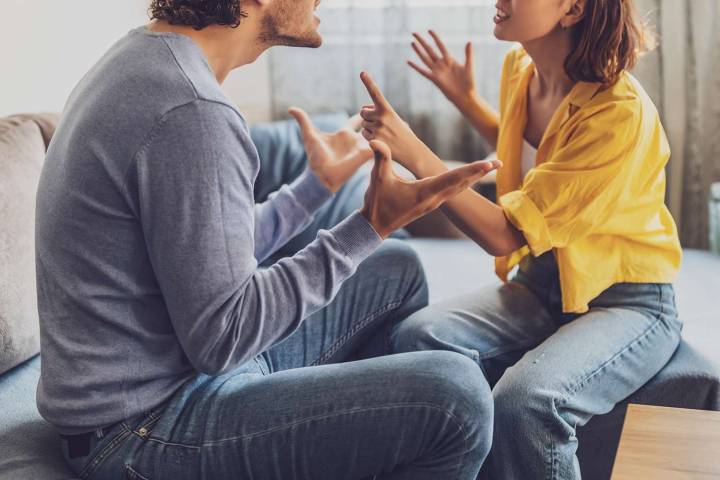 Mother-in-Law Steps In After Woman Decides Not to Take Fiancé's Last Name