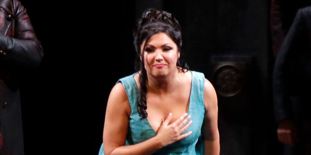 Crece la polémica en Reino Unido por la actuación de la soprano rusa Anna Netrebko