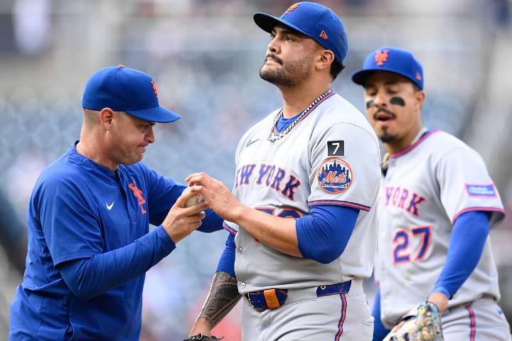 New York Mets pierde un pitcher abridor por lo que resta de la temporada y posiblemente el 2026