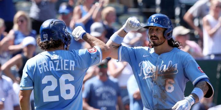 Jonathan India homers to help Royals sweep White Sox
