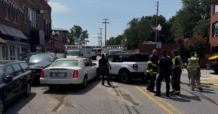Toddler injured in high-speed downtown Chesterton crash Monday