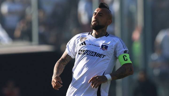 ¿Seguirá en Colo Colo? Directorio de Blanco y Negro dividido por la continuidad de Arturo Vidal