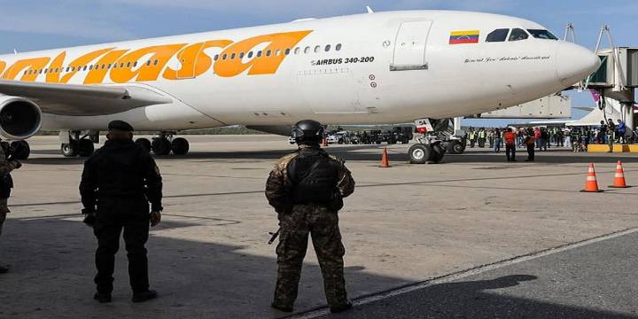 Arribó al país un nuevo vuelo con más de 200 migrantes venezolanos
