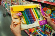 Simplifican trámites para importar juguetes, anteojos o bicicletas para niños