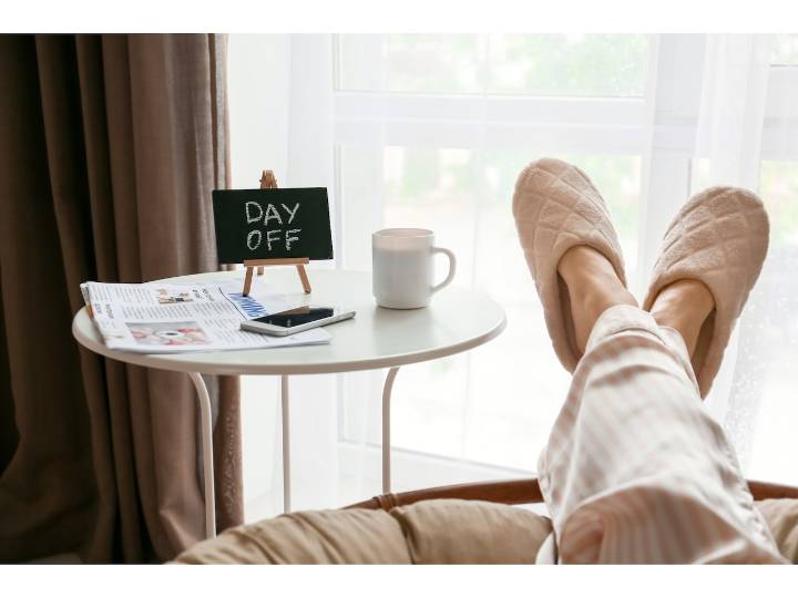 Dear Abby: Why can’t I stay in my pajamas all day if I have no plans?